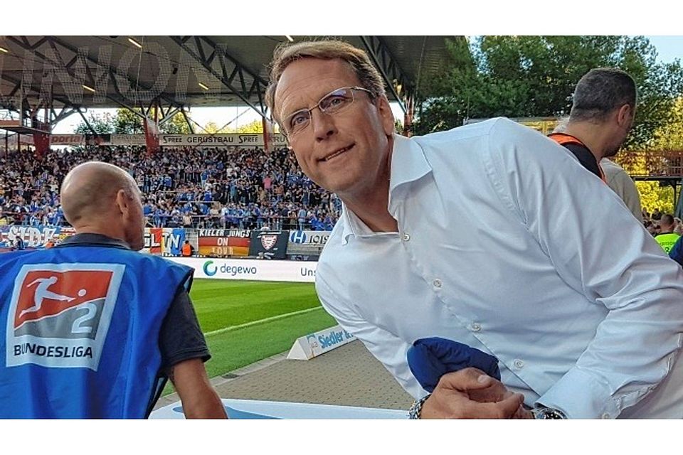 Freute sich über das positive Auftreten: Präsident Steffen Schneekloth lobte die Kieler Fans und die Stimmung sowie auch den guten Auftritt der Mannschaft an der Alten Försterei. Foto: Nawe