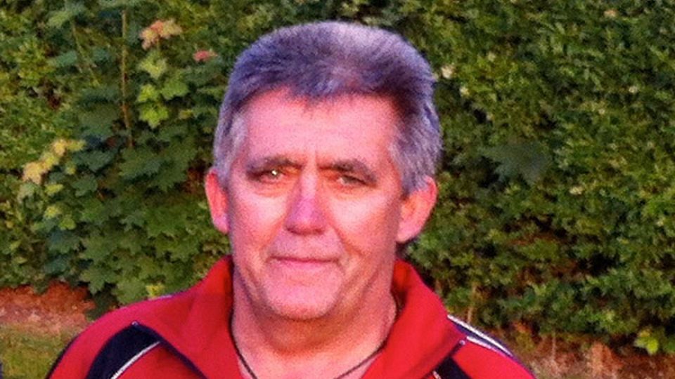 Feierte trotz Stromausfall den Aufstieg in die Kreisklasse Aichach: Stotzards Abteilungsleiter Hans Peter März.  Foto: Michael Keller