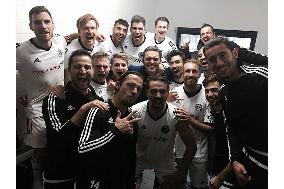 Die Mannschaft von Tennis Borussia nach dem Sieg gegen den FC Hansa Rostock II. Foto: privat