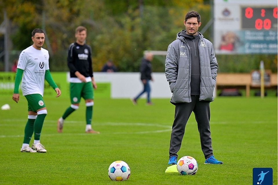 Cheftrainer Dominik Betz (re.) hat in Eichstätt ein Team geformt, das nur schwer zu besiegen ist. Cheftrainer Dominik Betz (re.) hat in Eichstätt ein Team geformt, das nur schwer zu besiegen ist.