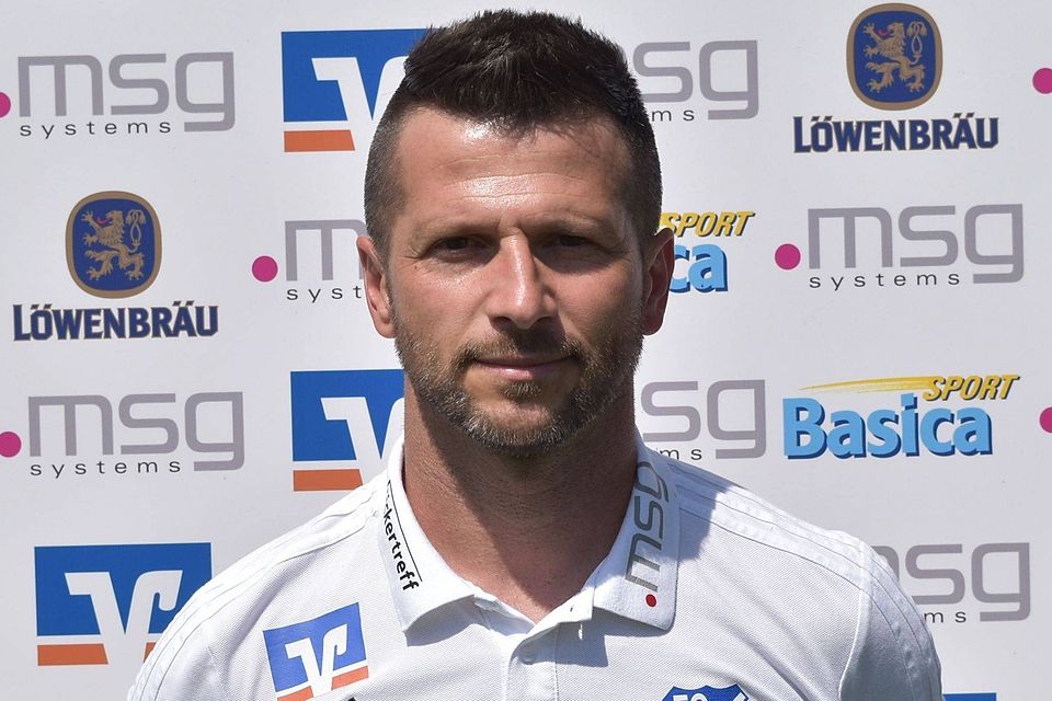 Mijo Stijepic coacht den FC Ismaning.