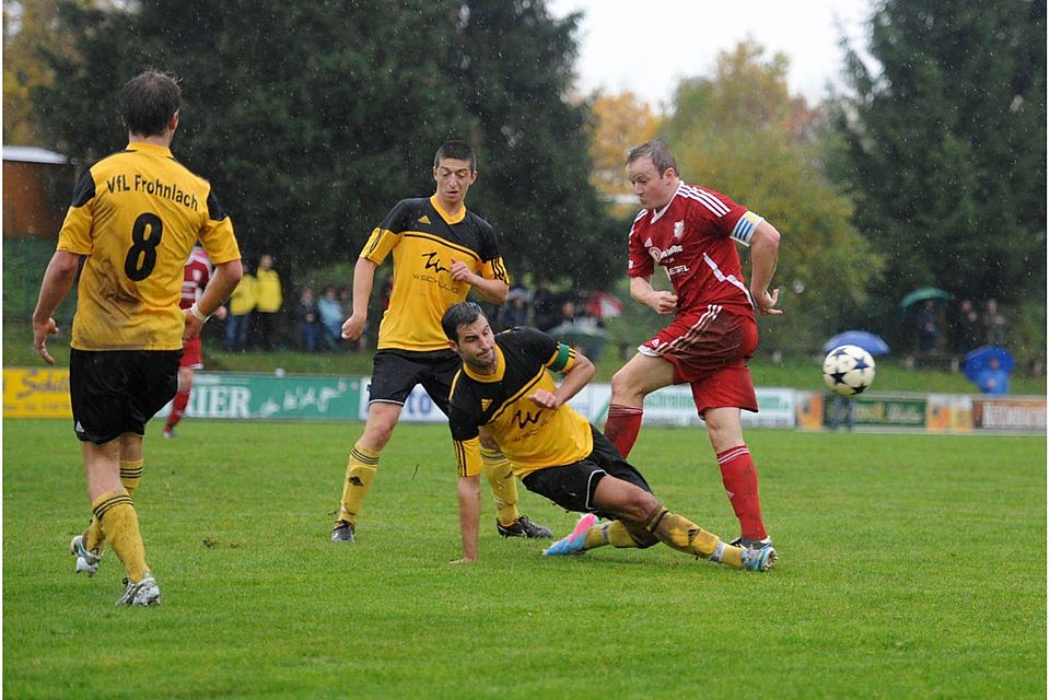 Einen ähnlichen Kampf wie in Hollfeld, erwartet den VfL wohl auch gegen Memmelsdorf. Foto: Peter Mularczyk