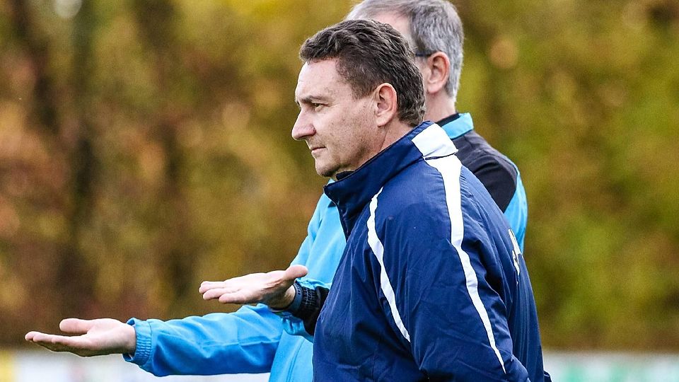 Thomas Seethaler bleibt Trainer des FC Aschheim.