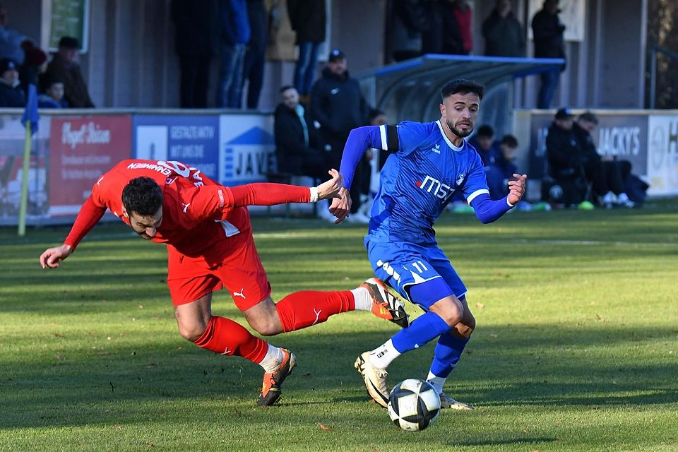 Im letzten Heimspiel des Jahres in Ismaning schenkten sich die Gastgeber (r. Meriton Vrenezi) und die Spoieler des FC Memmingen nichts. Ob der FCI heuer nochmal antritt, steht noch nicht fest.