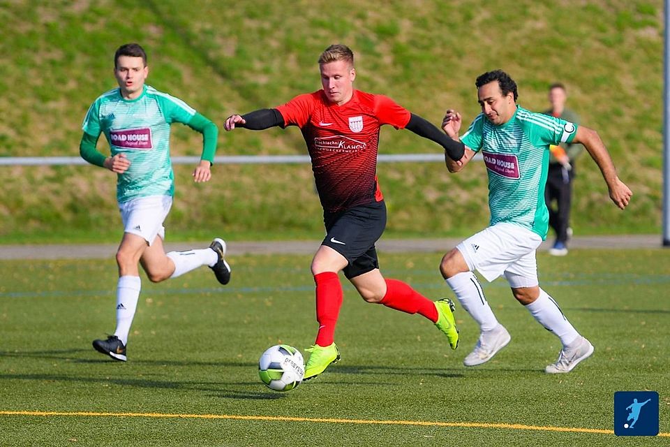 Kevin Gulba, hier am Ball, wechselt vom TuS Altenbeken zum SV Etteln.