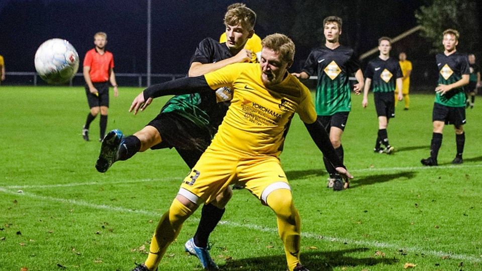Weiter im Ligapokal vertreten sind Pascal Scialdone (im gelben Trikot) und die DJK Ottenhofen.  