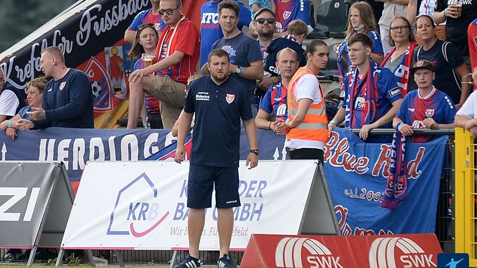 Dmitry Voronov ist zurück auf der Trainerband des KFC Uerdingen.
