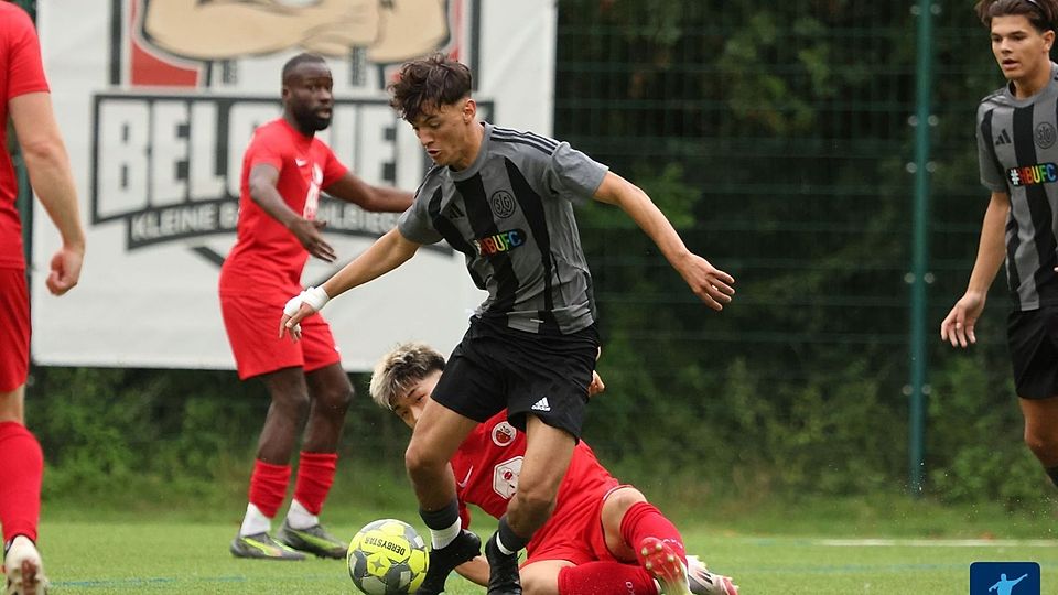 Mit zwei Toren und einer Vorlage war Wallufs Monther Alahmed der herausragende Spieler im Verbandsliga-Derby.