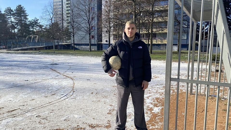 Ein Leben für den Fußball – auf dem Bolzplatz an der Krozinger Straße hat für Ergi Alihoxha alles begonnen. 