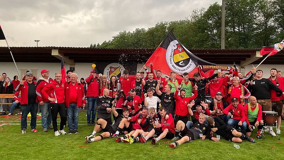 Der TSV Aschenau zieht dank eines 1:0-Erfolgs in Moos in die zweite Runde ein.