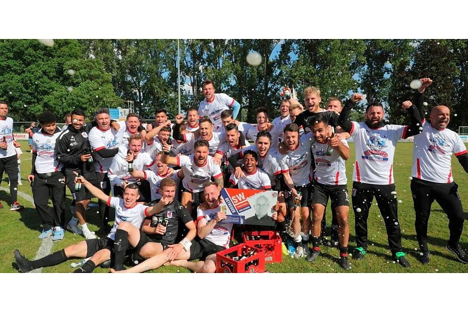 Die SG Barockstadt Fulda-Lehnerz ist Meister der Hessenliga und steigt in die Regionalliga Südwest auf. Foto: Görlich 