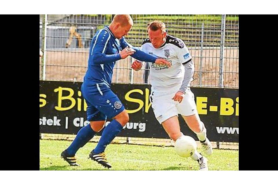 Der erfahrene Stürmer Aleksandar Kotuljac vom BV Cloppenburg (in Weiß) ging am Ostermontag im Heimspiel gegen FT Braunschweig leer aus.