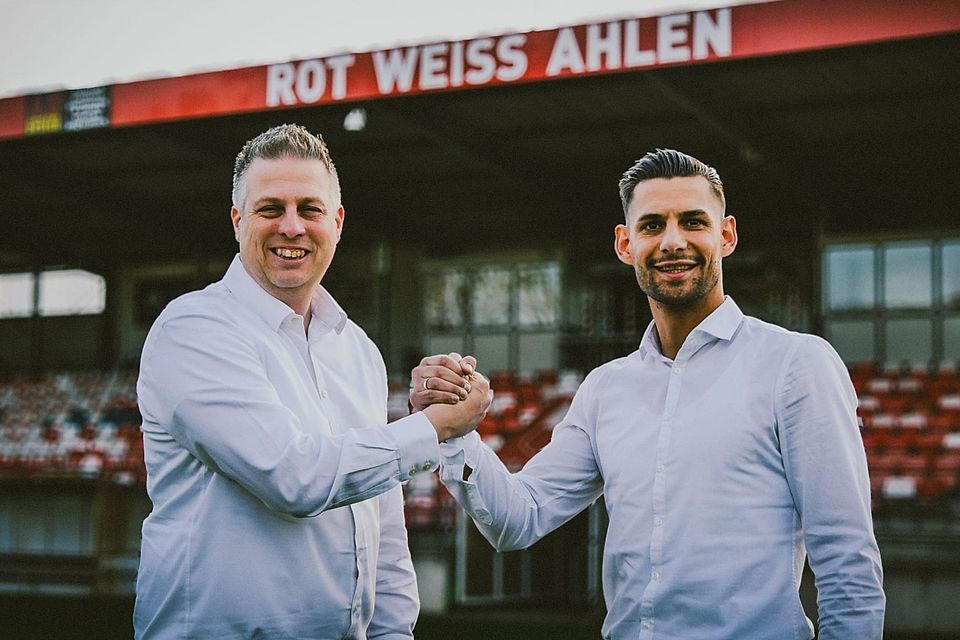 Ahlens Sportvorstand Dennis Kocker (links) und Trainer Luka Tankulic Ahlens Sportvorstand Dennis Kocker (links) und Trainer Luka Tankulic