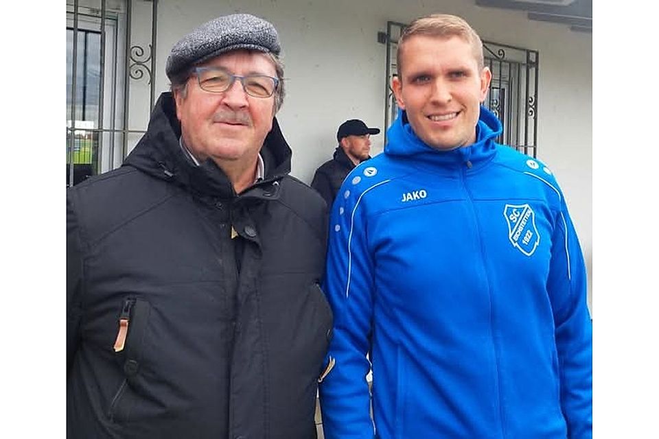 Foto: SCE -Vorsitzender Kurt Danzeisen und der bisherige Trainer Trainer Oliver von Landenberg,