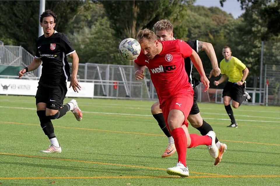 Christopher Kramer aktiv für den FC Kilia Kiel. Christopher Kramer aktiv für den FC Kilia Kiel.