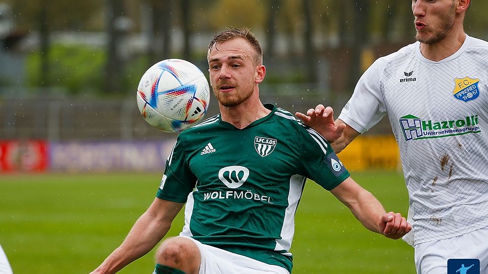 Felix Schwarzholz (vorne) heuert beim FV Illertissen an.