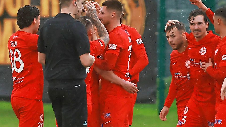Gibt’s auch am Sonntag Grund zum Jubeln? Mit einem Erfolg über Spitzenreiter Ahrweiler BC könnte Rot-Weiss Wittlich in erster Linie Platz zwei festigen.