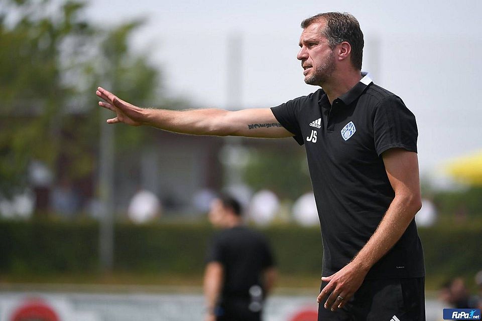 Seit vier Jahren bei der Viktoria: Erst kürzlich hat Ex-Profi Jochen Seitz seinen Vertrag in Aschaffenburg bis 2022 verlängert.