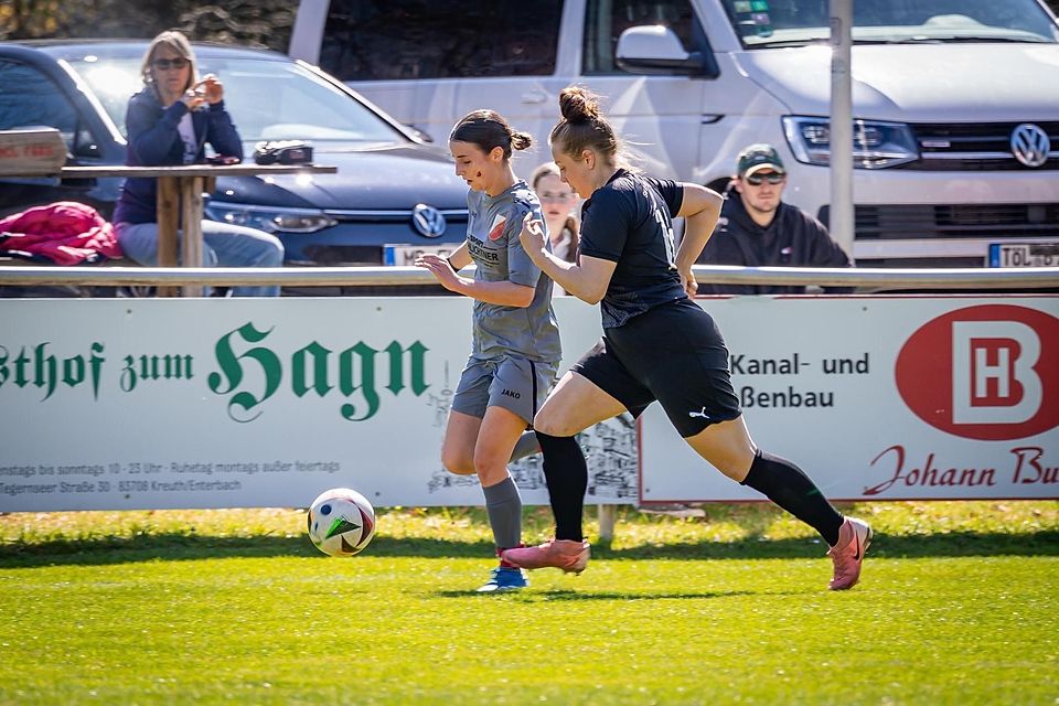 Die Führung besorgte Fidelis von Preysing (l.) kurz vor der Pause für die Kreuther Fußballerinnen.