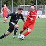 Im vierten Jahr nach dem Westfalenliga-Abstieg spielt der SV RW Deuten (in Schwarz) wieder um die Rückkehr.