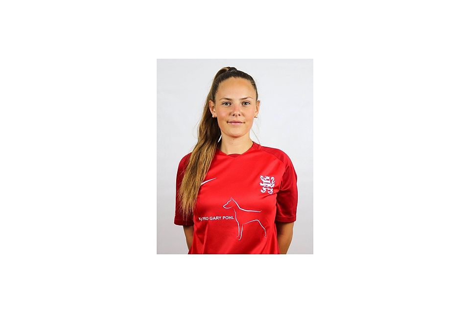 Emma Becker schoss den KSV Hessen gegen Großenenglis in die nächste Pokalrunde