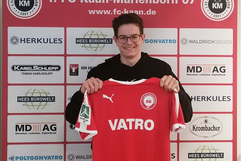 Der 1, FC Kaan-Marienborn hat Nachwuchsspieler Jakob König mit einem Vertrag ausgestattet.