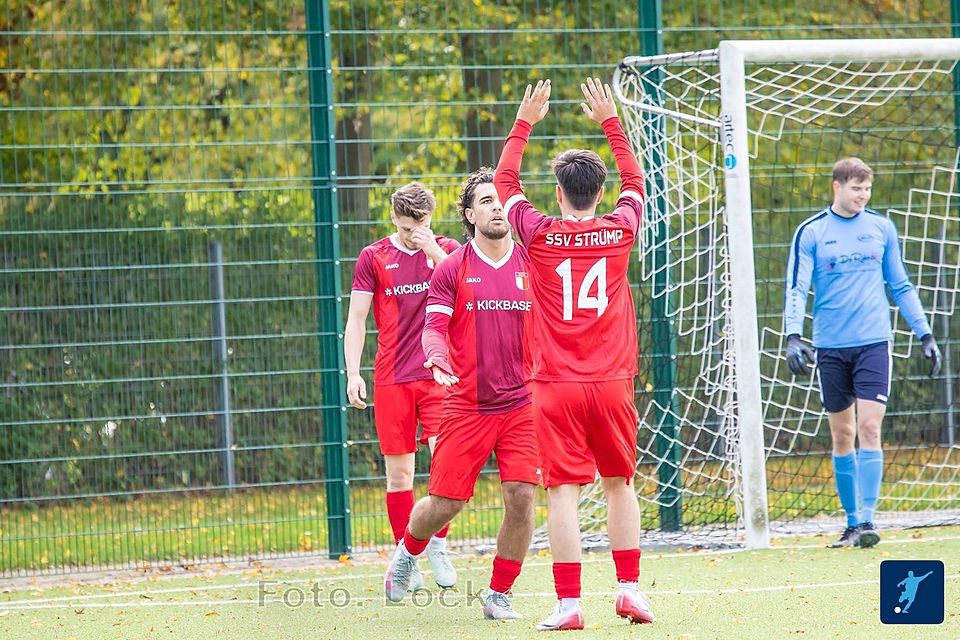 Strümp jubelt in der Nachspielzeit.
