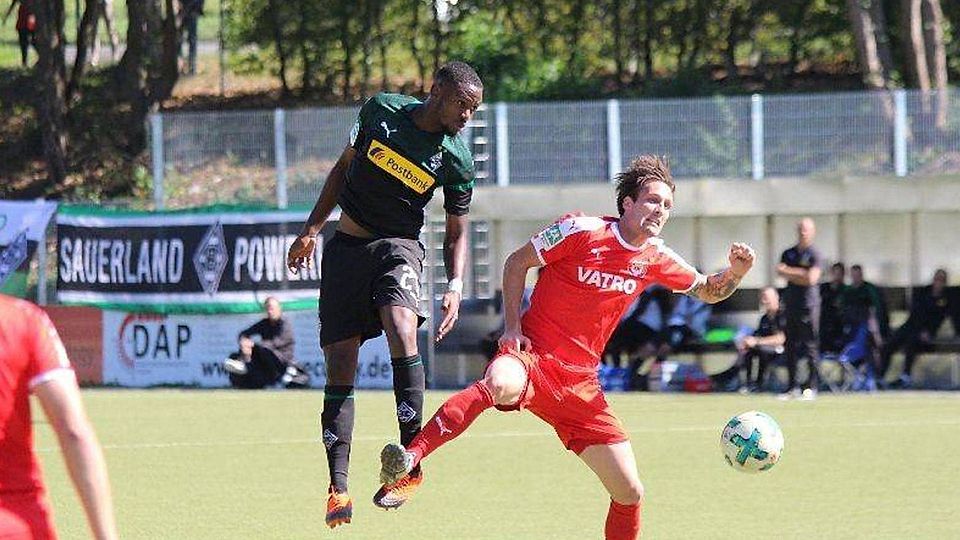 Der Berliner AK verpflichtet Moise Ngwisani aus der U23 von Borussia Mönchengladbach.
