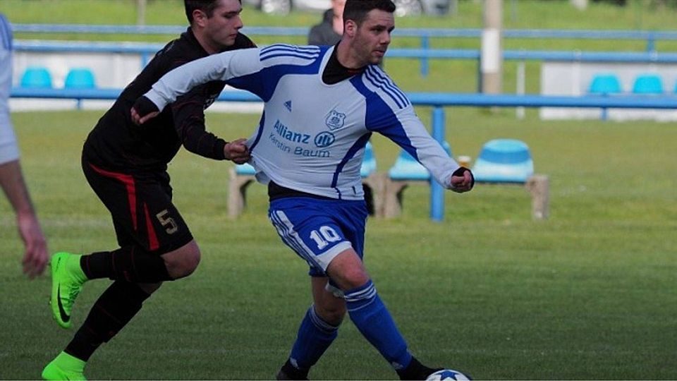 Daniel Große (in weiß) spielt ab Juli für den SV Dessau 05.                    F: Poloczek