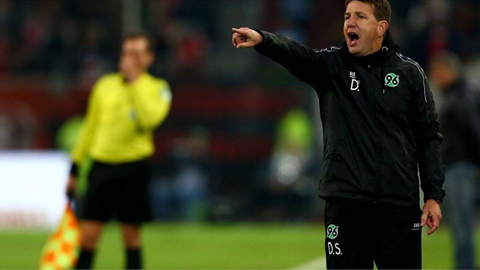 Hannover 96 hat Daniel Stendel heute von seinen Aufgaben als Cheftrainer der Lizenzspielmannschaft entbunden und freigestellt. Foto: Getty Images