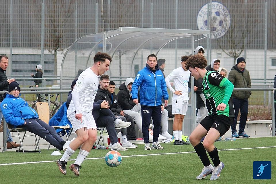 Die Walldorfer U17 (weiß) hat in der Bundesliga viel Erfahrung sammeln dürfen.