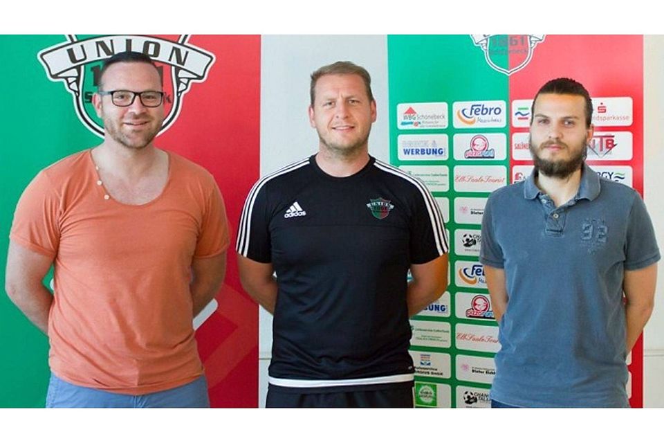 Michael Böhm (Bildmitte) übernimmt bei Union künftig die U19-Auswahl.    (F. Schaap)