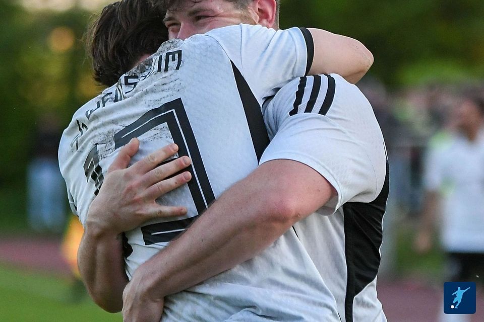 Geschafft: Die SG Weinsheim ist Meister der Bezirksliga Nahe. Geschafft: Die SG Weinsheim ist Meister der Bezirksliga Nahe.