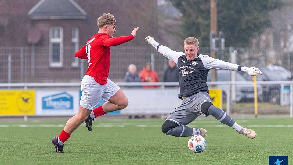 Veens Torhüter im Fokus. 