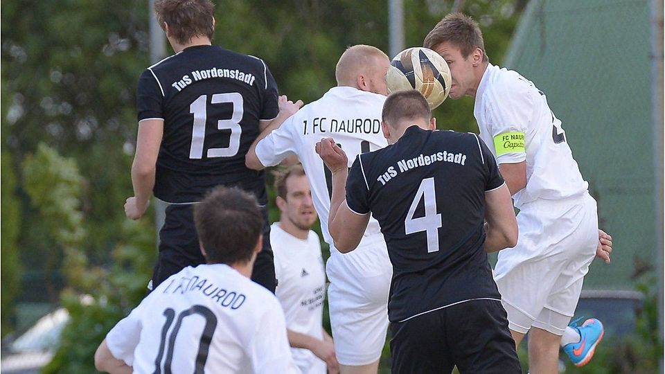 Packendes Duell zwischen Naurod und Nordenstadt. Archivfoto: Klein