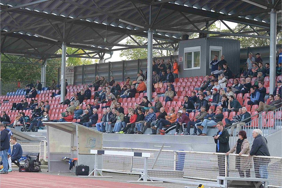 Im Helmut-Schön-Sportpark sollen die Zuschauer, wenn möglich schon in der kommenden Saison, Regionalliga-Fußball sehen können.  F: Klein