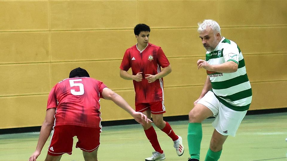 Nach einem Sololauf erzielte Andrii Nikitin (r.) das zwischenzeitliche 3:1 für Neurieds Futsaler.