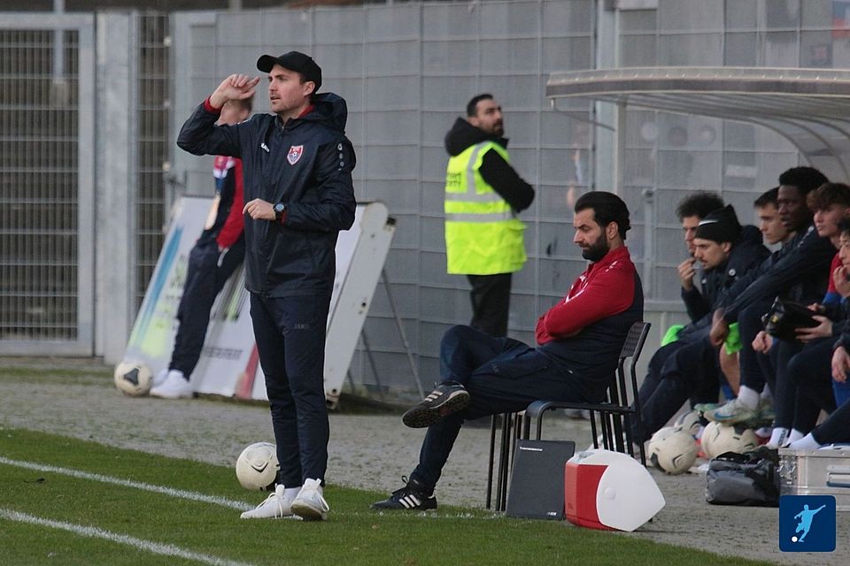Julian Stöhr steht aktuell mit seinem Team auf dem dritten Platz Julian Stöhr steht aktuell mit seinem Team auf dem dritten Platz