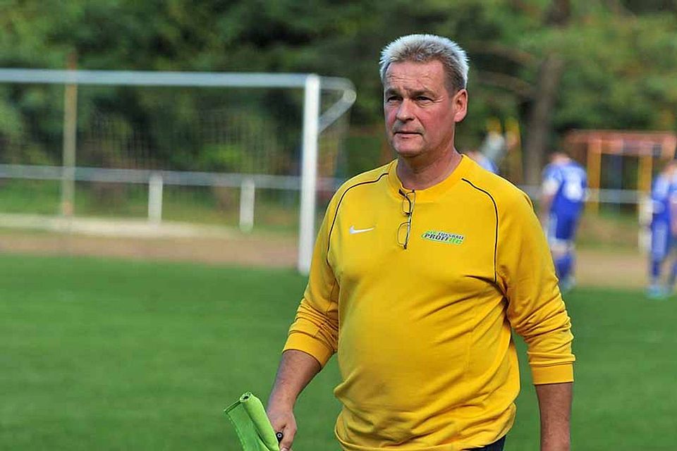 Bis zum Saisonende ist Bernd Niedergesäß noch Trainer beim TSV Neckarbischofsheim.. F: Lörz