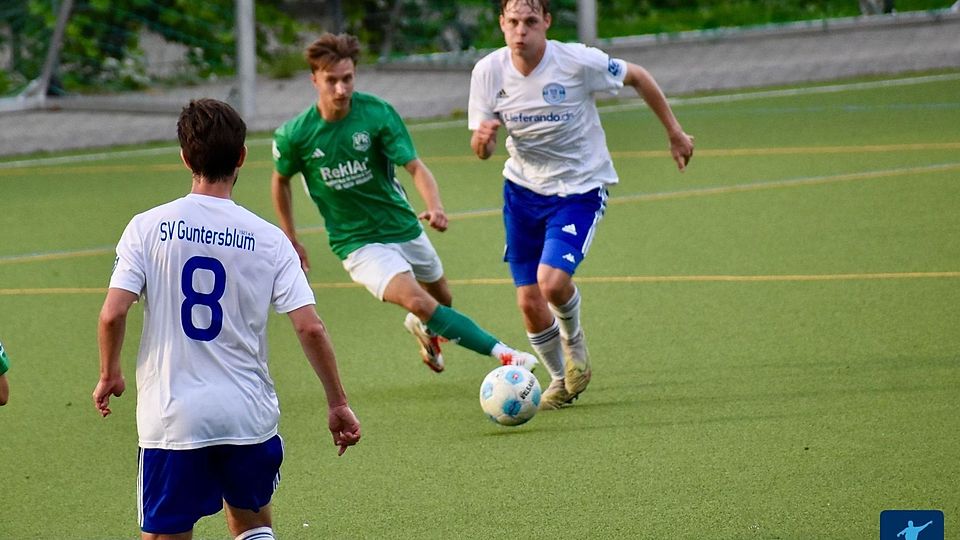 Guntersblums Dennis Wilhelm (#8) hat beim Saisonauftakt in Nierstein in der Nachspielzeit die Ampelkarte gesehen, ohne vorher verwarnt worden zu sein. Jetzt muss die Begegnung wiederholt werden. 