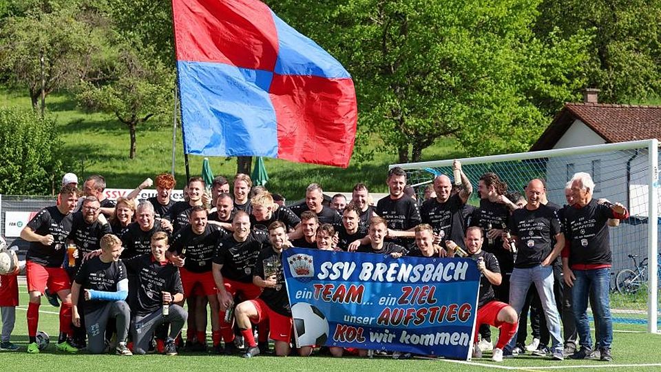 Endlich am Ziel sind die A-Liga-Fußballer der SSV Brensbach. Mit einem dominanten Auftritt beim klaren 13:0 gegen den TSV Sensbachtal macht das Team von Trainer Michele Rodemer sein Meisterstück.	Foto: Joaquim Ferreira