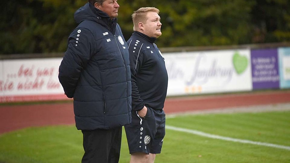 Rechts Jan-Niclas Bräunling und Co Michael Nordheim starten mit dem TUS Nortorf durch.
