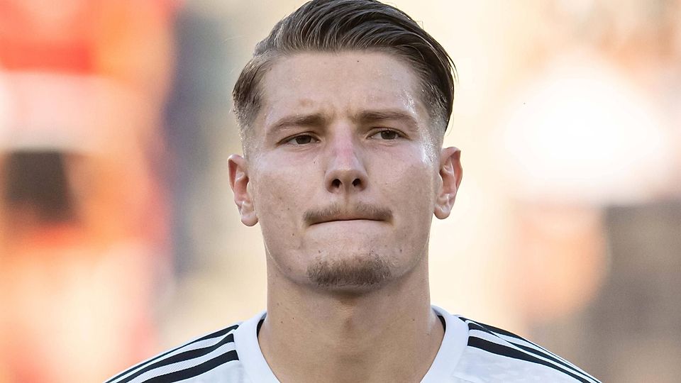 Martin Gambos hat sich mit dem FC Noah für die Conference League qualifiziert.