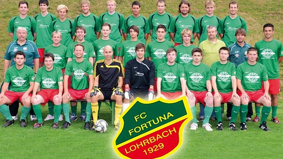 Der Spielerkader des Landesligaaufsteigers FC Lohrbach.  Foto: Herrmann/cwa