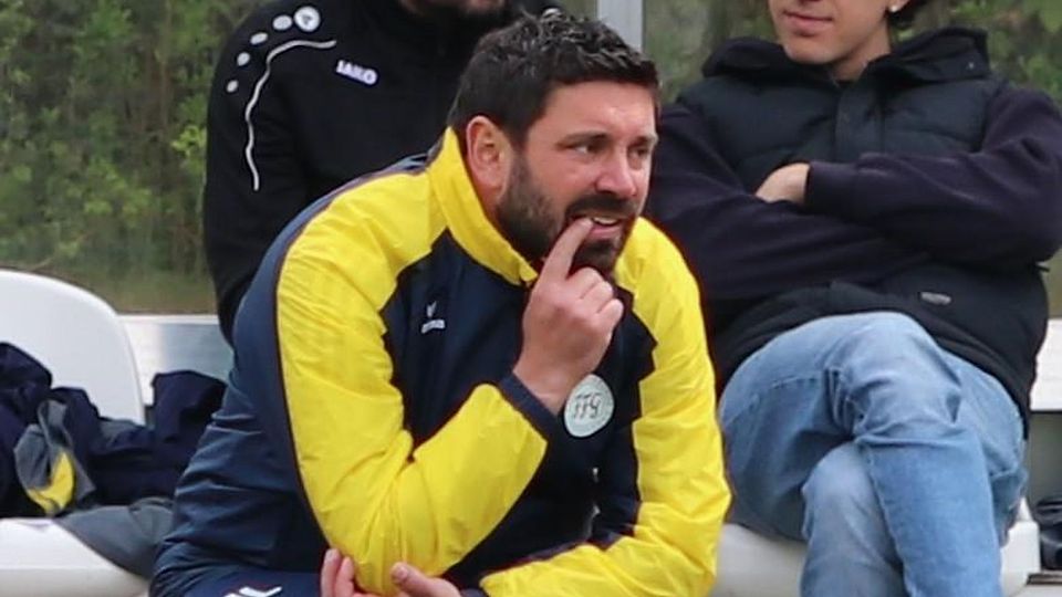 Bedient war FFG-Trainer Johann Latanskij nach der 0:1-Heimniederlage gegen Baiernrain.