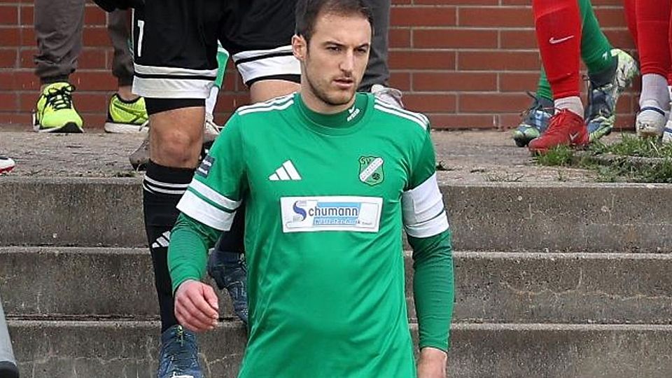 Anführer: Alemannias Kapitän Daniel Braun geht bei den Waldalgesheimern voran.	Archivfoto: Mario Luge