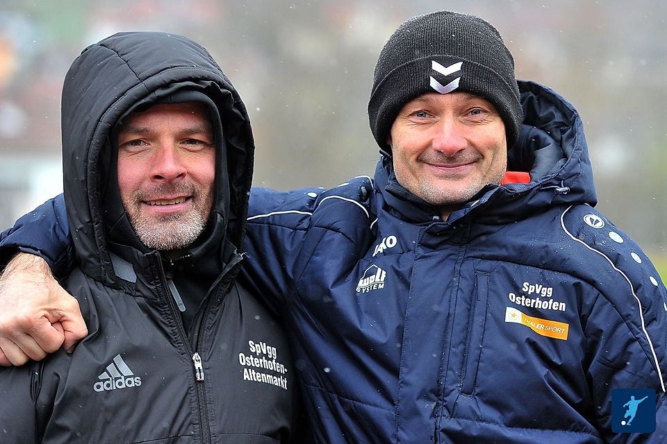 Sepp Holler (li.) und Martin Oslislo werden kommende Saison nicht mehr für die SpVgg Osterhofen tätig sein 