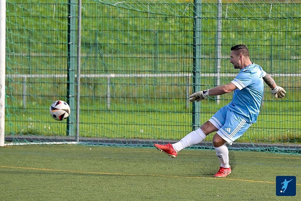 Der 44-jährige Marco Wietrzyckowski (im Bild) hielt für den FSV Rehborn den Kasten sauber gegen Primus Bretzenheim.