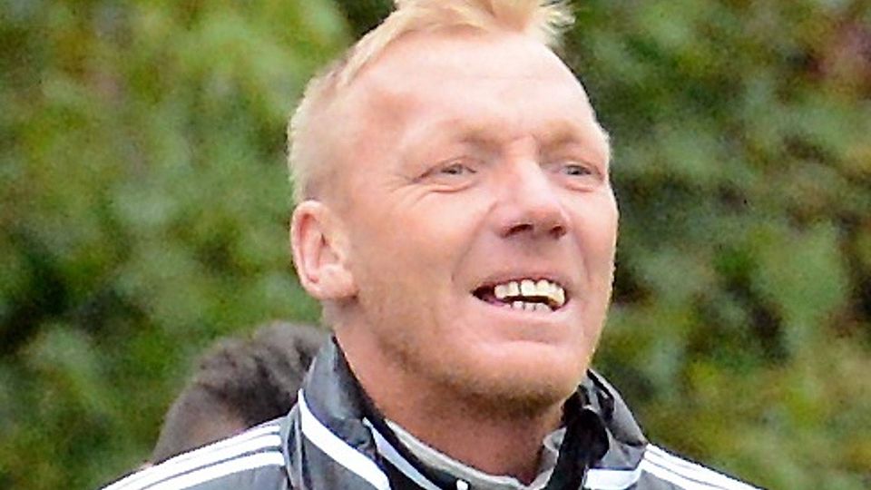 Erst in der  zweiten Halbzeit zufrieden: Leverkusens Coach Marcus Feinbier
