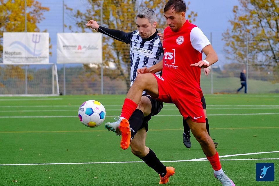 Der SV Rot-Weiß Hadamar um Tolga Demirbas kam gegen den Türkischen SV nicht über ein 3:3-Remis hinaus, während der SSC Juno Burg (links) mit 1:5 gegen den SVW verlor. 